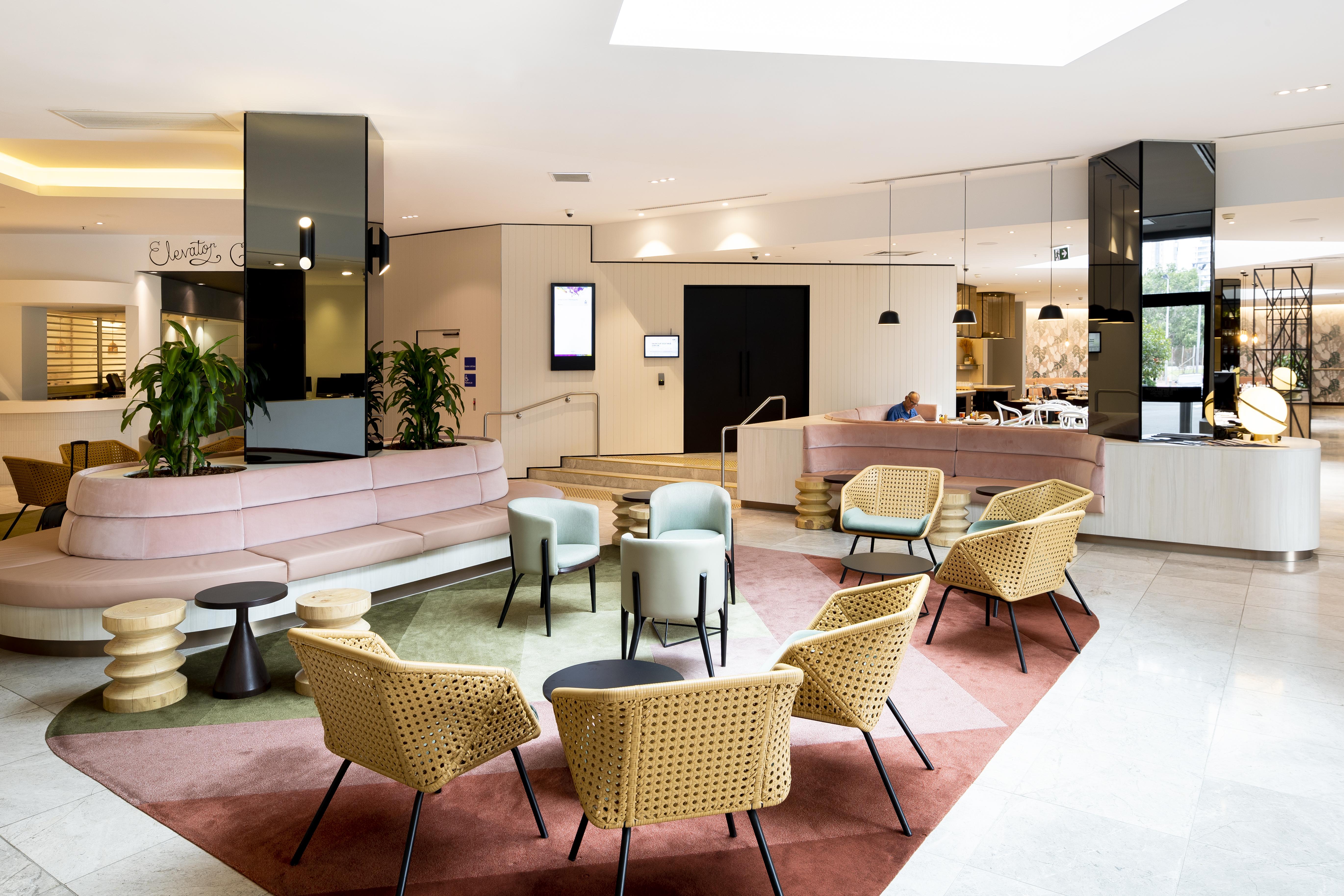 Novotel Sydney International Airport Wolli Creek Экстерьер фото